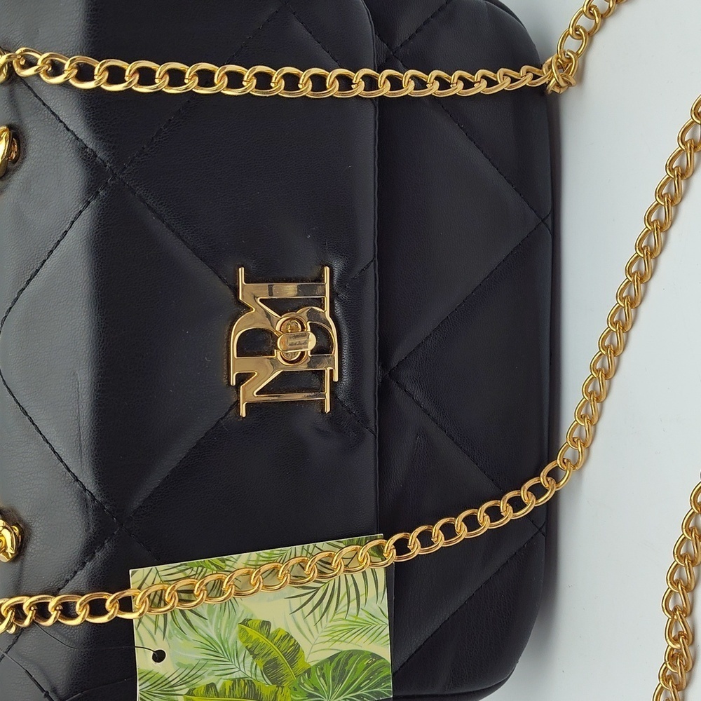 NWT BADGLEY MISCHKA LARGE DIAMOND QUILTED CROSSBODY BAG $149 - Picture 3 of 13